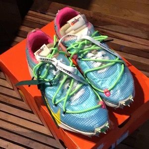 COPY - COPY - NIKE WMS OFF WHITE VAPOR STREET LOW SZ 8.5 WORN ONCE